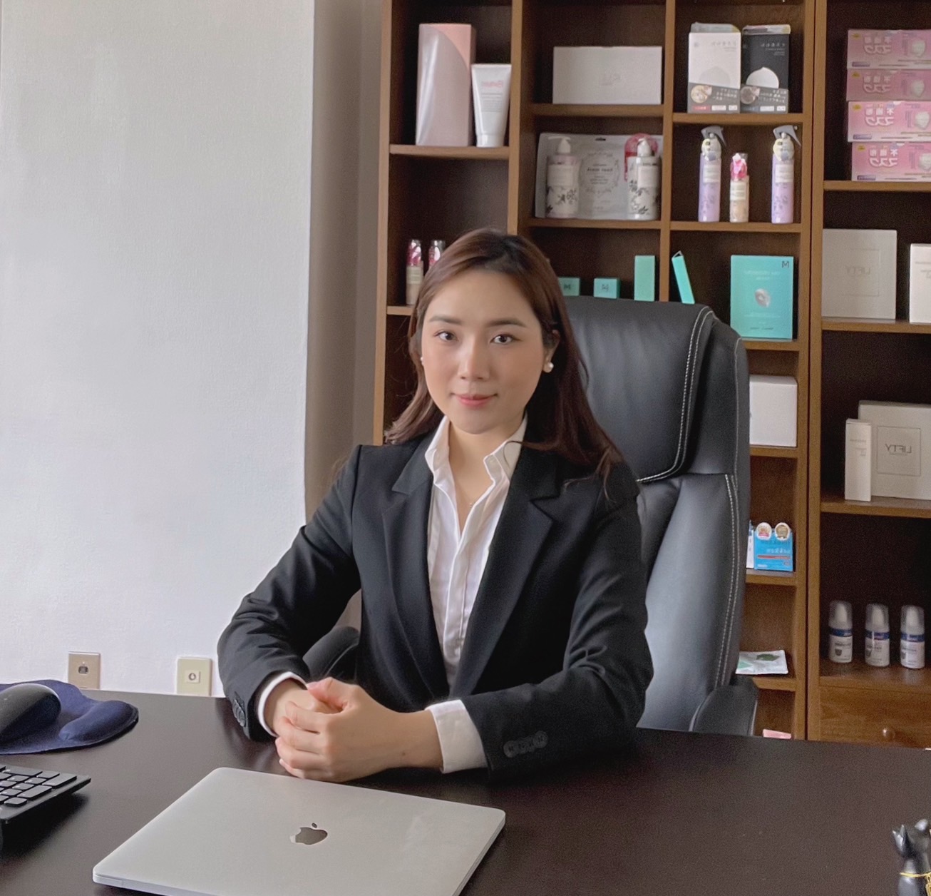 VHL mission - Team collaboration and business meeting